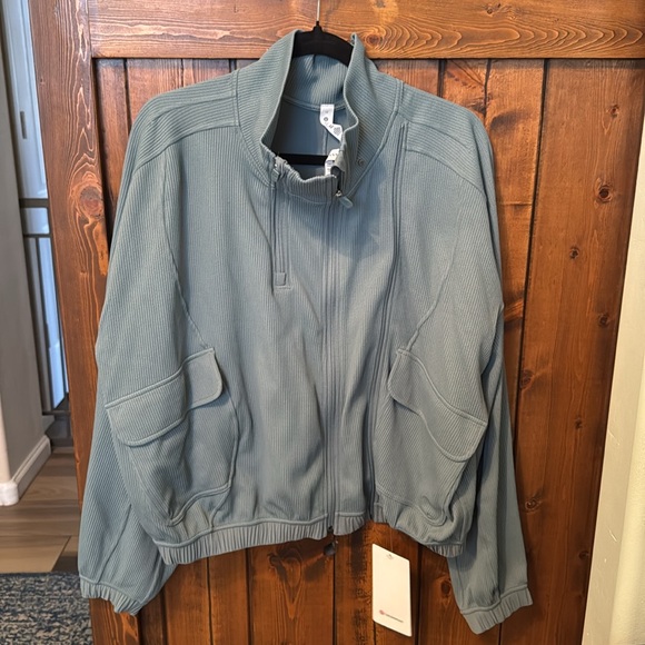 Lululemon Adaptable Fit Full-Zip Jacket, Size 12 - Picture 3 of 13